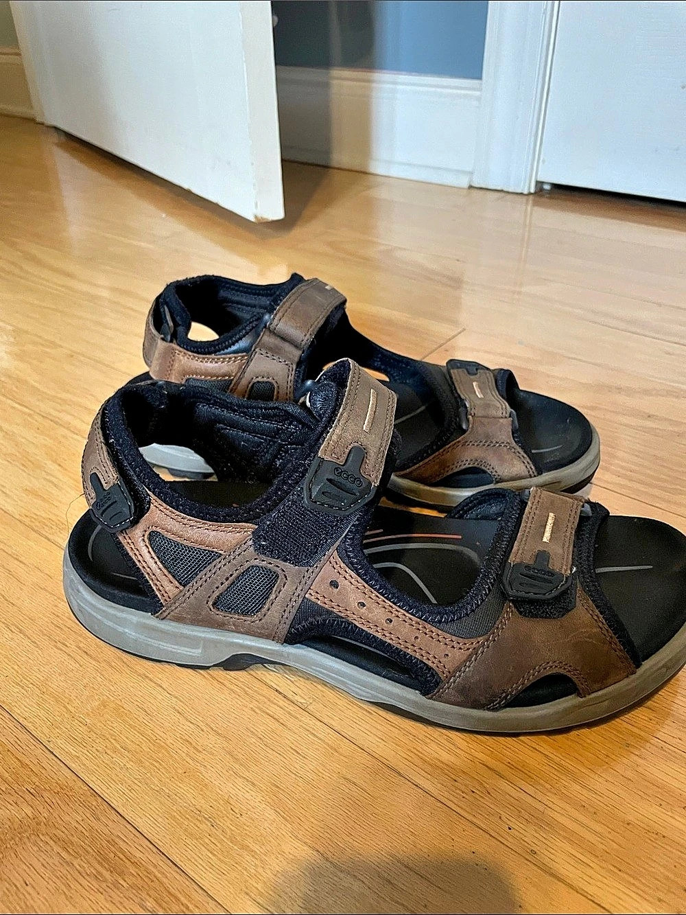 ECCO Men's Offroad Yucatan Sandal Brown & Black EU 44